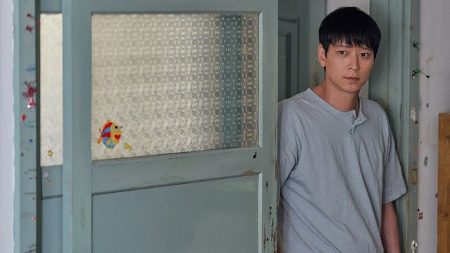 Broker (Source: themoviedb.org)