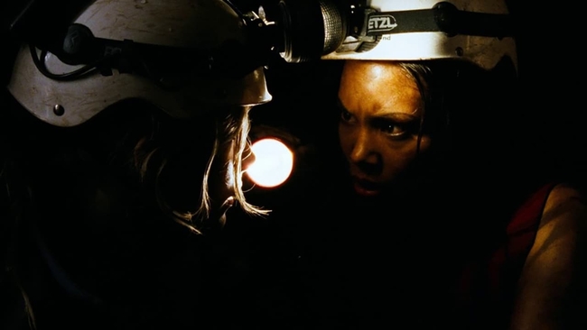 The Descent - Abgrund des Grauens (Source: themoviedb.org)