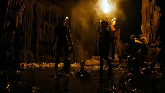 The Descent - Abgrund des Grauens (Source: themoviedb.org)